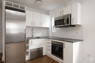 Building Photo - 54 Maitland St