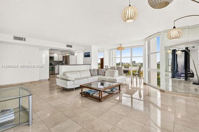 Foto del edificio - 1901 Brickell Ave