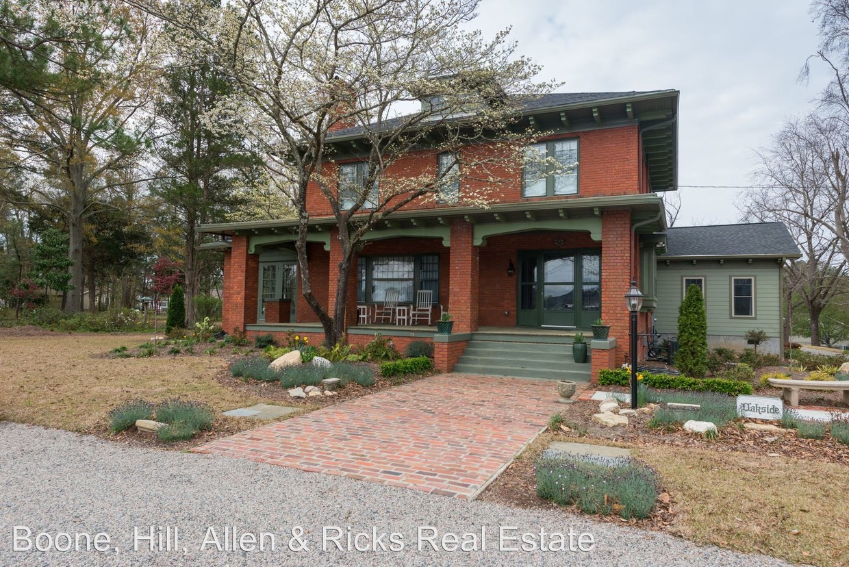 Primary Photo - 4 br, 3.5 bath House - 1600 Goldrock Road