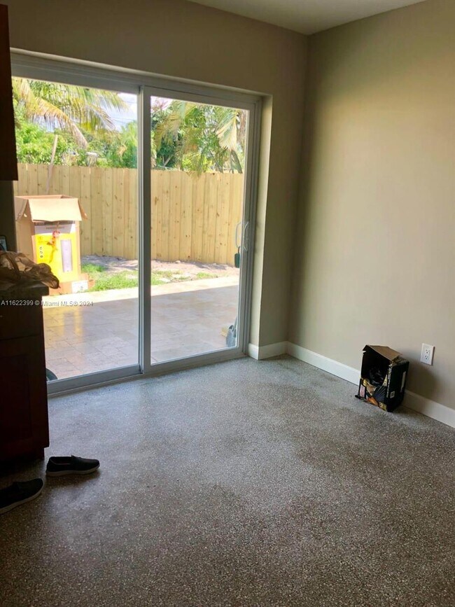 Building Photo - 3701 NW 4th Ave