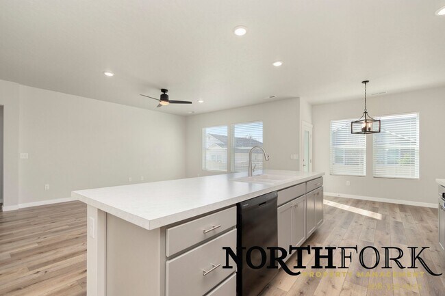 Building Photo - Stunning New Home in Star