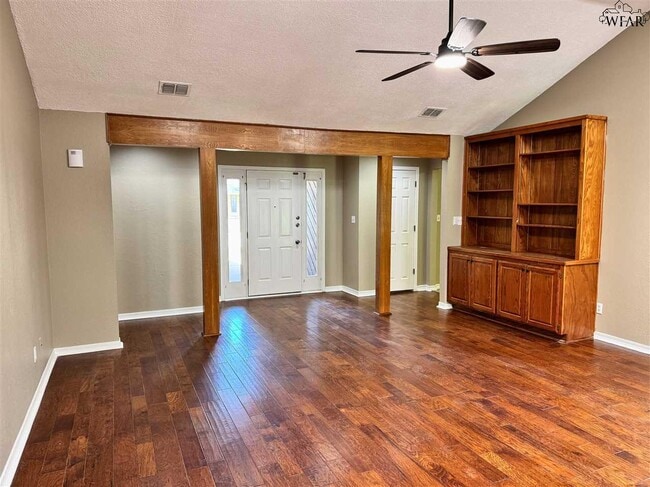 Building Photo - 5108 Edgecliff Dr
