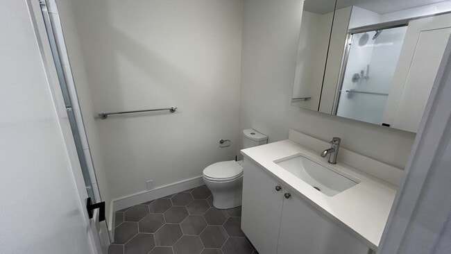 Photo - 105 Warren Street Apartment