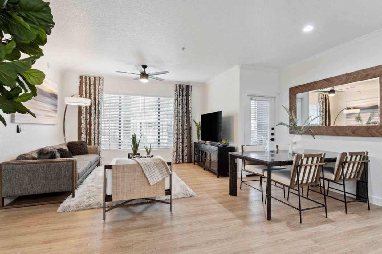 Foto principal - 800 W Willis Rd
