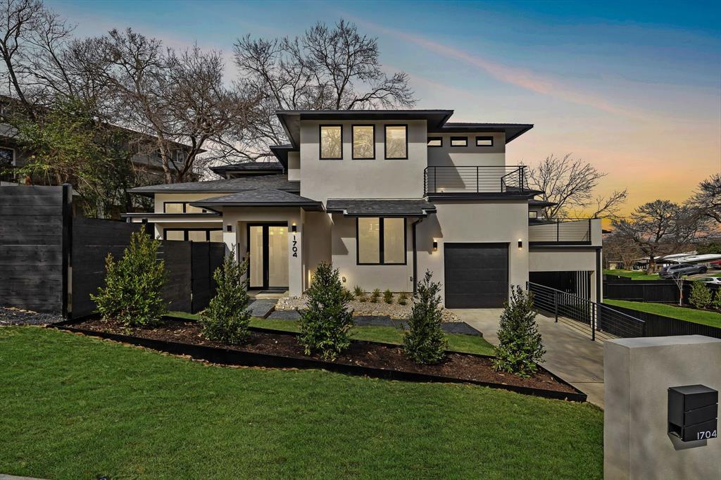 Foto principal - 1704 Taylor Gaines St