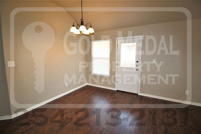 Foto del edificio - 1106 Grace Point Dr