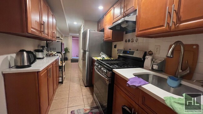 Foto del edificio - SPACIOUS AND THE COZY 1 BEDRO0M PARK PLACE...