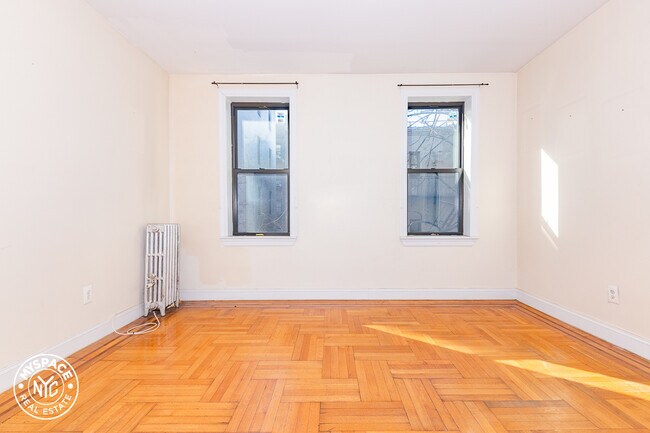 Foto del edificio - 18 E 21st St