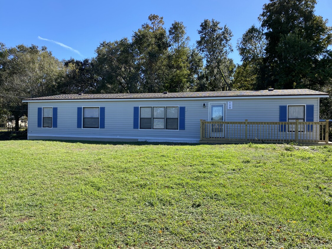 Primary Photo - 120 Bomber Rd