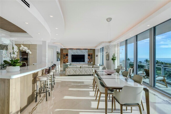 Foto del edificio - 10295 Collins Ave