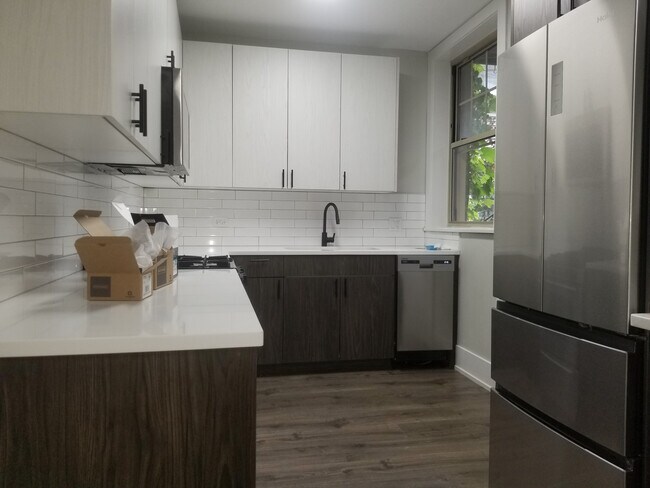 Foto del edificio - 4328 N Hermitage Ave