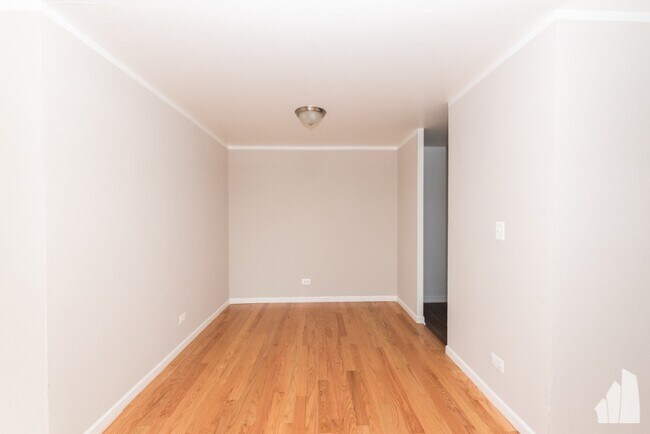 Foto del edificio - 1515 W Morse Ave