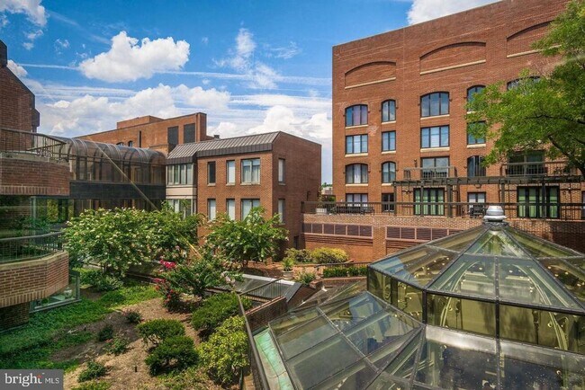 Foto del edificio - 1080 Wisconsin Ave NW