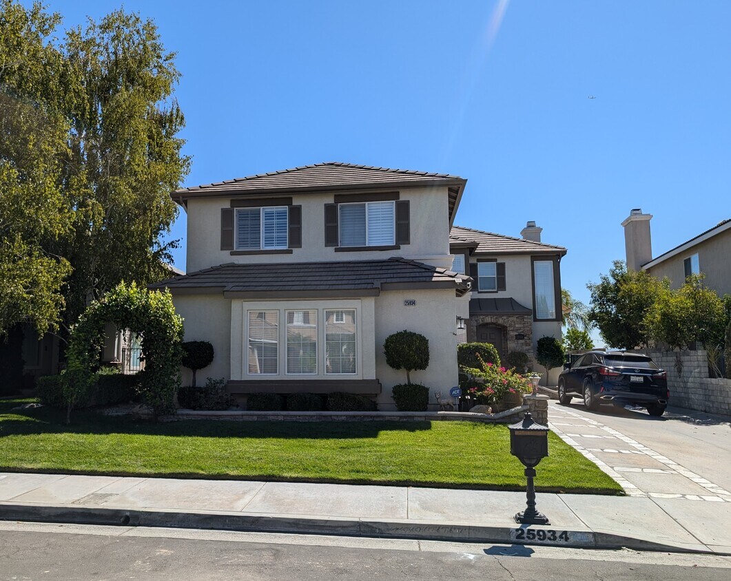 Primary Photo - 25934 Clifton Pl
