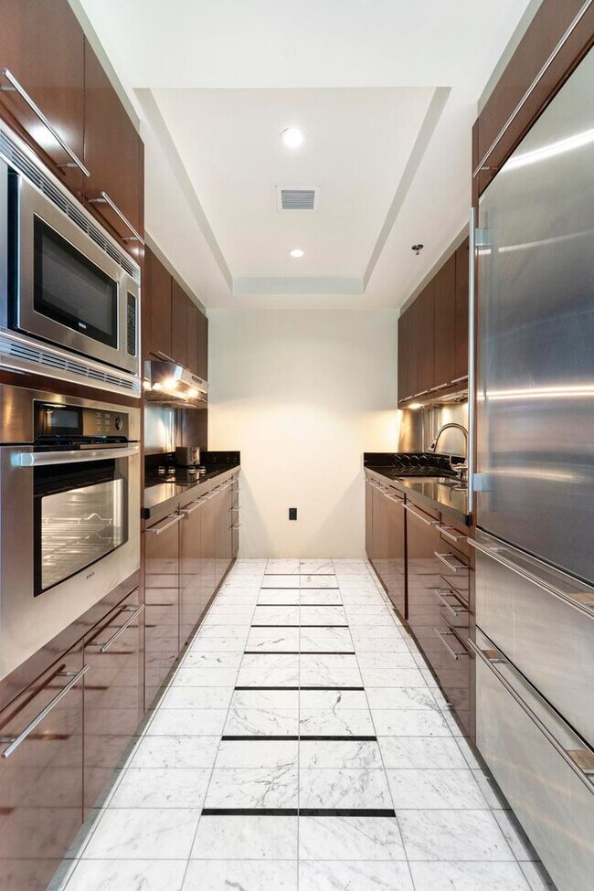 Foto del edificio - Exclusive 1 Bed/ 1 Bath condo located in S...