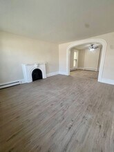 Building Photo - 296 Saratoga St