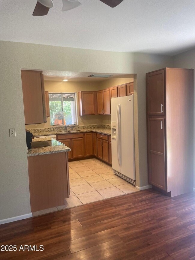 Building Photo - 2514 W Wood Dr