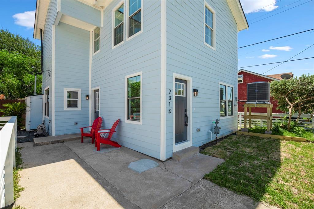 Primary Photo - 2310 42nd St