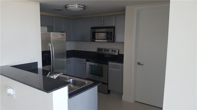 Foto del edificio - 1871 NW S River Dr