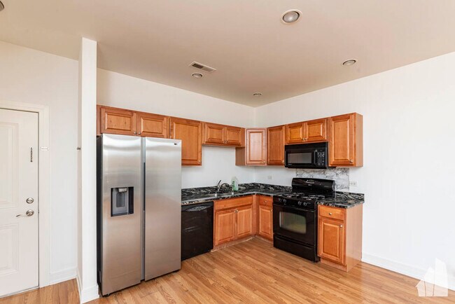 Foto del edificio - 4150 N Kenmore Ave