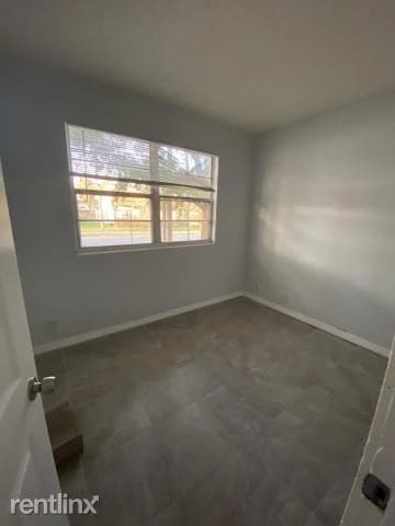 Building Photo - 2 br, 1 bath  - 608 5th St
