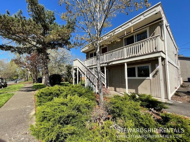 Photo - 1857 W 12th Ave Apartment