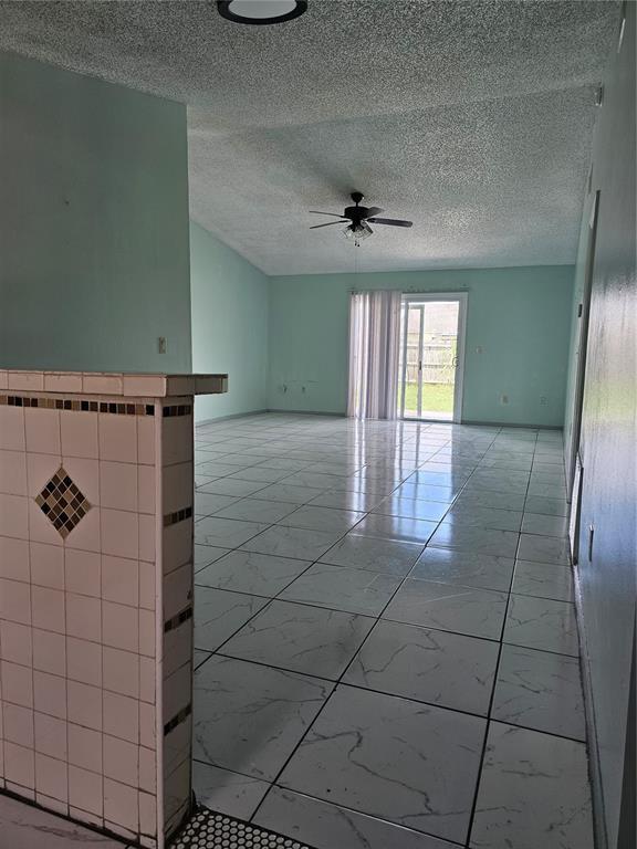 Building Photo - 179 Birmingham Dr
