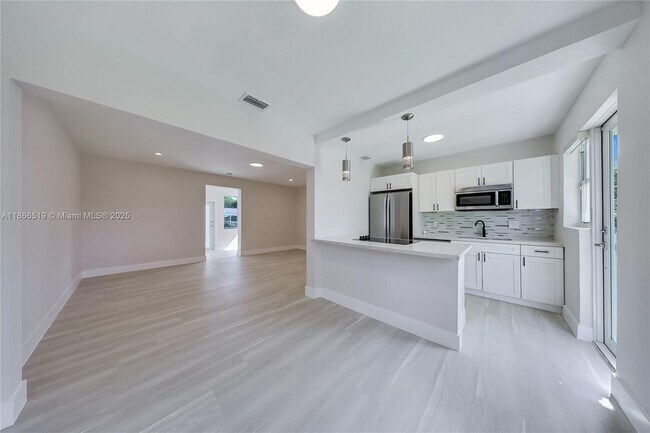 Foto del edificio - 4420 SW 4th St