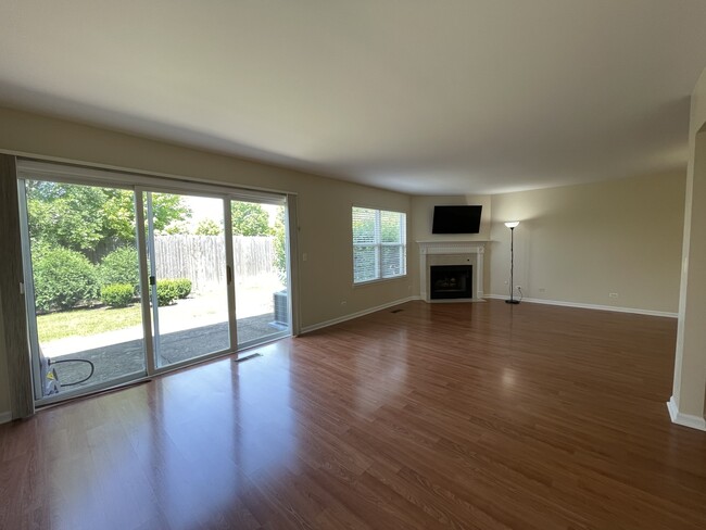 Building Photo - 3025 Crystal Rock Rd