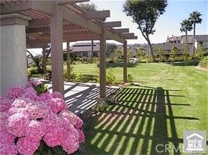 Building Photo - 162 Calle Cuervo