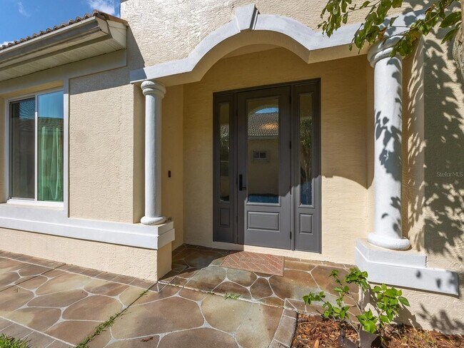 Foto del edificio - 6127 Aviary Ct