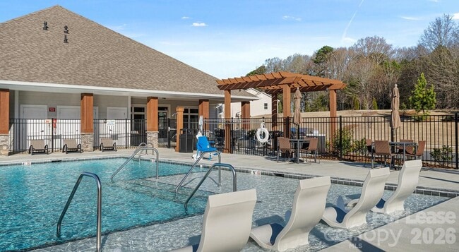 Foto del edificio - 525 Wayforth Rd NW