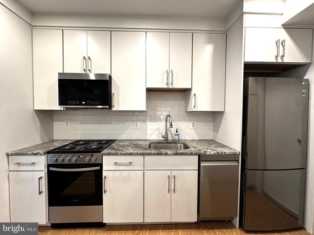 Foto principal - 922 N Cleveland St