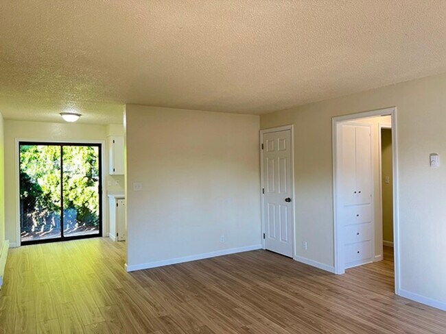 Foto del edificio - 2Bd/1Ba Single Story Apartment Unit - Move...