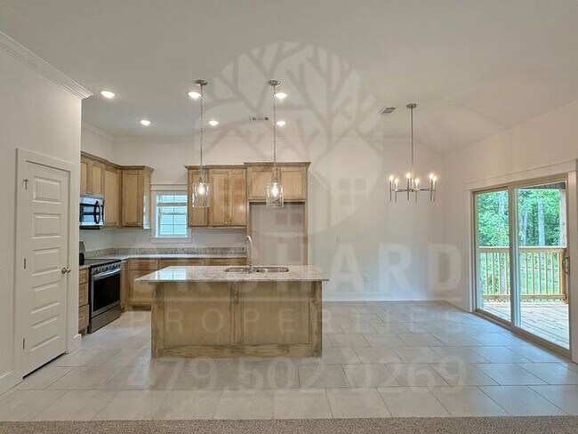 Foto del edificio - Single-Family Home- 2 Bed/ 2 Bath w/ Hobby...