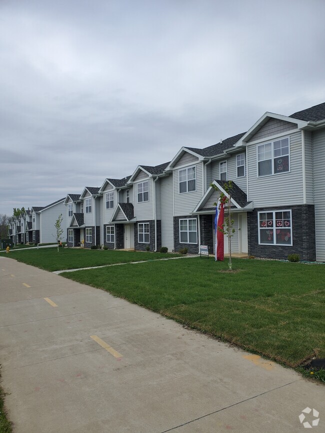 Apartments On Schaefer