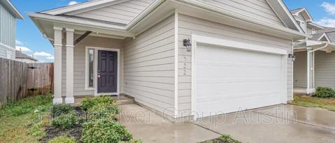 Building Photo - 322 Wapiti Rd