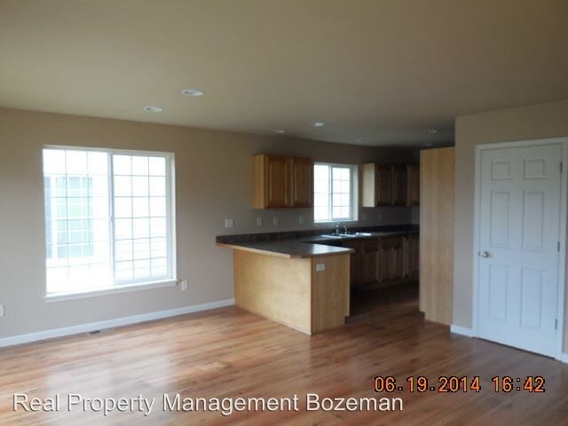 Building Photo - 337 Magdalene Way