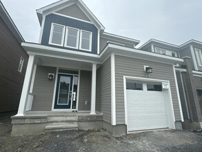 Building Photo - 515 Oldenburg Ave