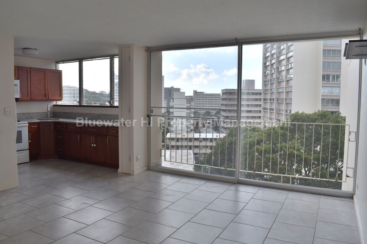 2 bedroom, 1 bath, 1 prkg. Condo (Makiki area) - 2 bedroom, 1 bath, 1 prkg. Condo (Makiki area)