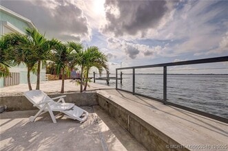 10701 S Ocean Dr