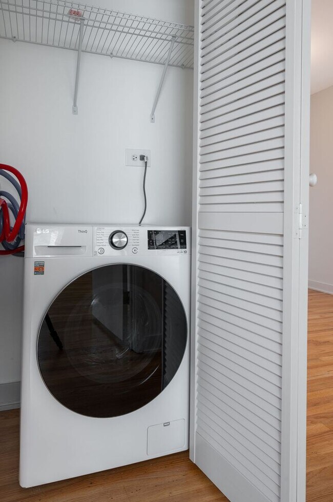 Laundry in Unit - 505 W Melrose Street