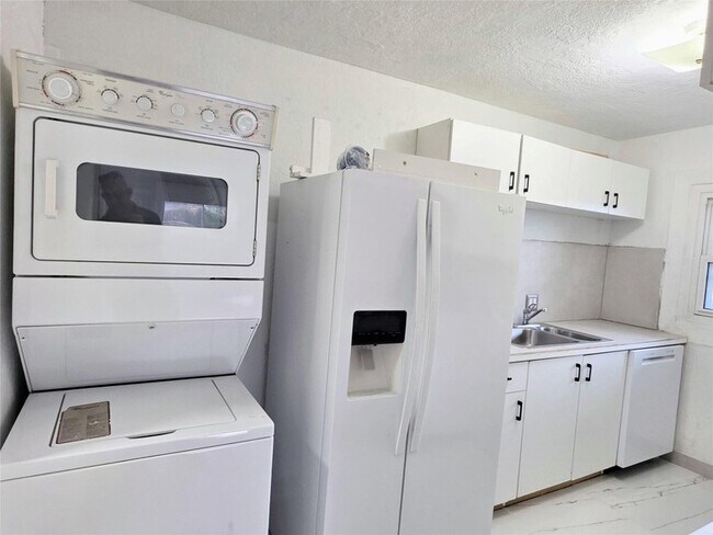 Foto del edificio - 1751 NW 29th Terrace