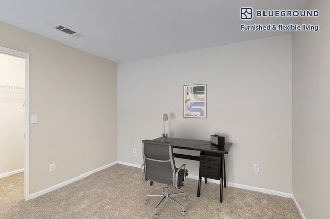 Foto del edificio - 100 Court N Dr