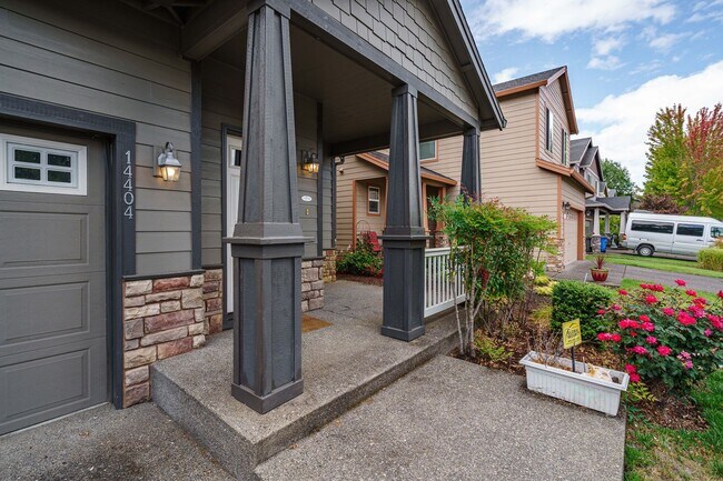 Foto del edificio - $500 Move In Special  4 Bedroom 2.5 Bath N...