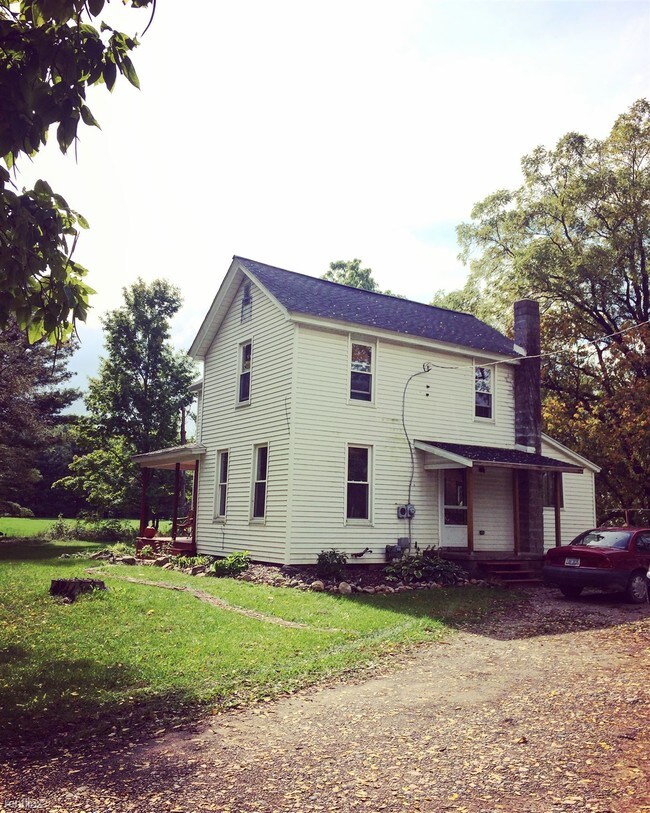 Building Photo - 9275 Huron River Dr