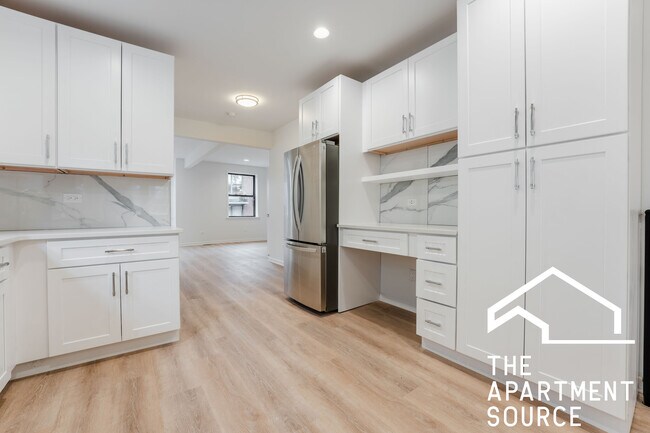 Foto del edificio - 2663 W Medill Ave