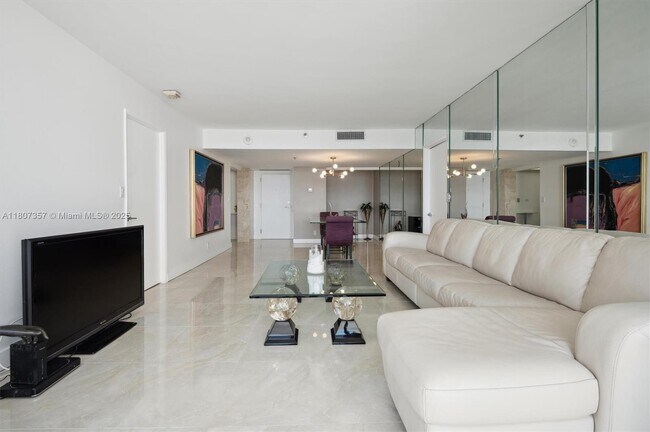 Foto del edificio - 20225 NE 34th Ct