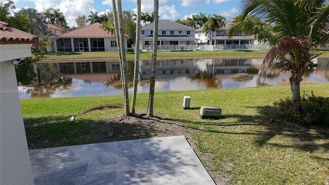 Foto del edificio - 1393 Majesty Terrace