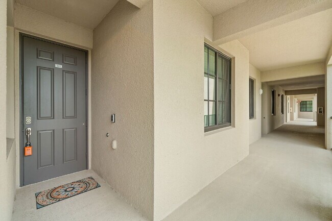 Foto del edificio - Fully Furnished Condo For Rent in Bradenton!